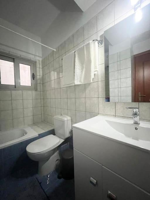 Luxury Apartment In The Center Of クサンチ エクステリア 写真