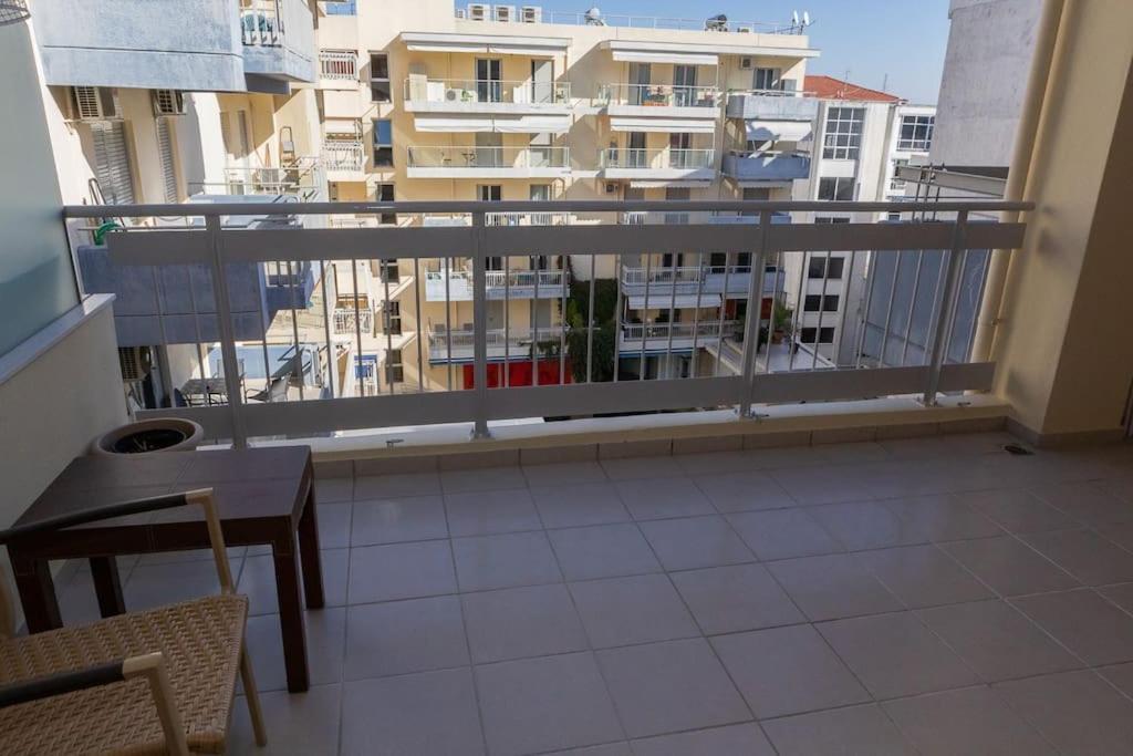 Luxury Apartment In The Center Of クサンチ エクステリア 写真